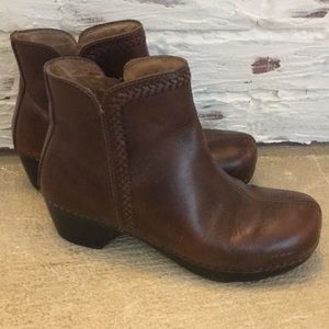 Dansko booties brown 37